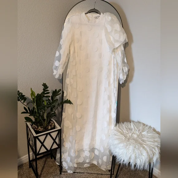 White Polkadot Dress - Picture 3 of 7